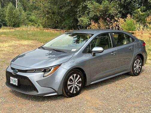 Celestite 2022 Toyota Corolla Hybrid LE