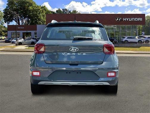 2025 Hyundai VENUE Limited