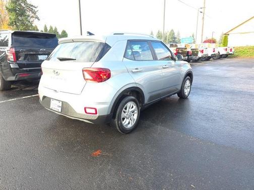 2020 Hyundai VENUE SEL