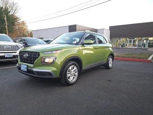 2023 Hyundai VENUE SE