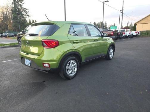 2023 Hyundai VENUE SE