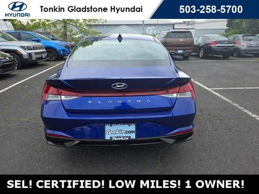 2022 Hyundai ELANTRA SEL