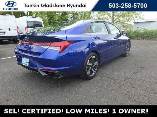 2022 Hyundai ELANTRA SEL
