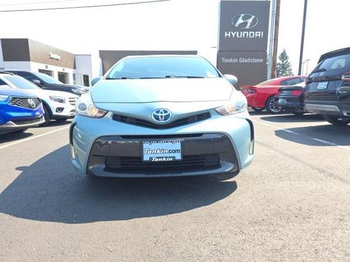 2015 Toyota Prius v Three
