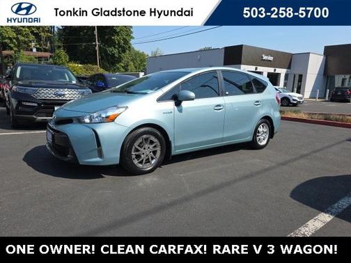 2015 Toyota Prius v Three