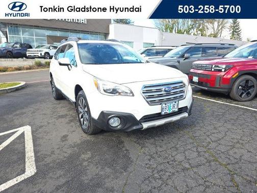Crystal White Pearl 2017 Subaru Outback 3.6R Limited