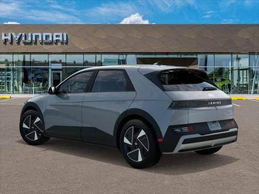 2025 Hyundai IONIQ 5 SE