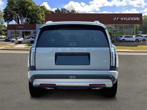 Cyber Gray 2026 Hyundai IONIQ 9 SE