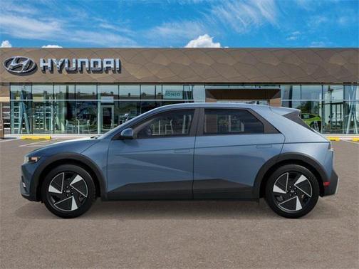 2025 Hyundai IONIQ 5 SE