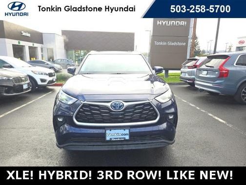 2022 Toyota Highlander Hybrid XLE