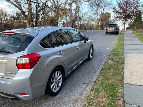 2013 Subaru Impreza 2.0i Premium
