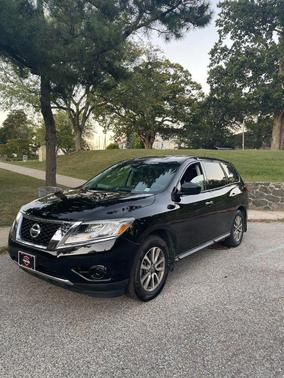 2014 Nissan Pathfinder S