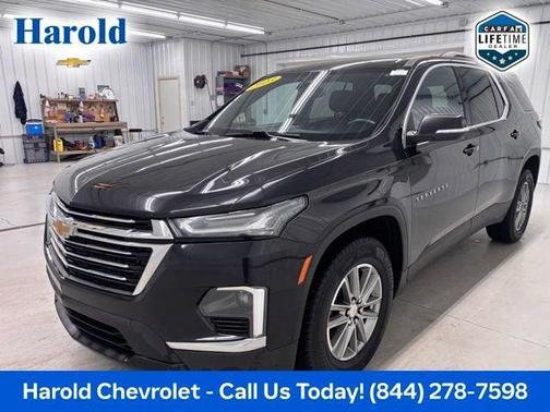 Mosaic Black Metallic 2023 Chevrolet Traverse LT Cloth
