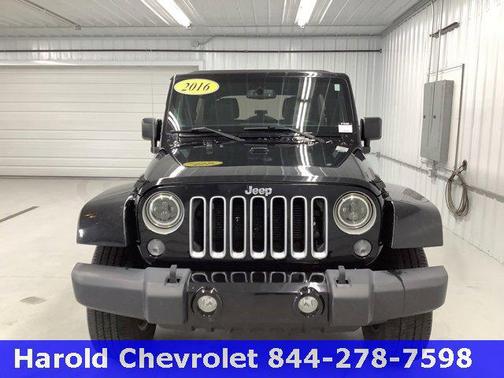 2016 Jeep Wrangler Unlimited Sahara