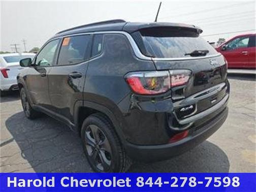 2022 Jeep Compass Latitude Lux
