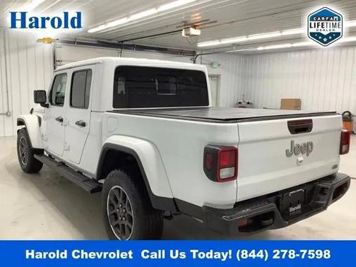 2022 Jeep Gladiator Overland