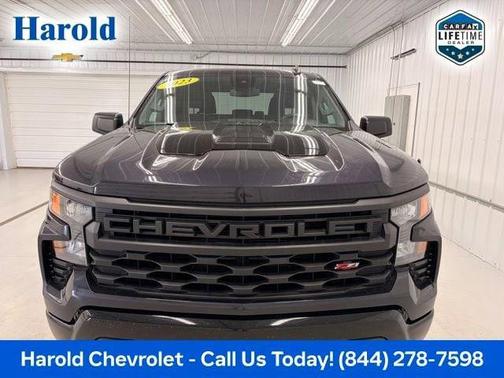 Dark Ash Metallic 2023 Chevrolet Silverado 1500 Custom Trail Boss