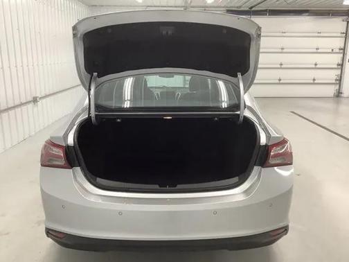 2021 Chevrolet Malibu FWD LT