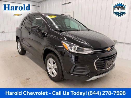 Mosaic Black Metallic 2021 Chevrolet Trax LT