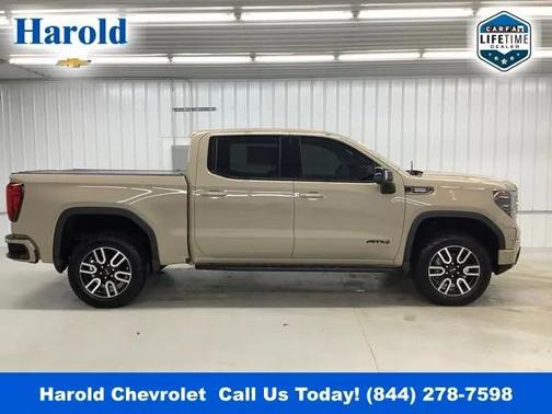 2022 GMC Sierra 1500 AT4