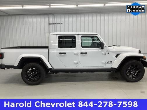 2025 Jeep Gladiator Nighthawk