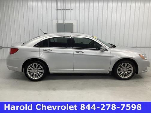 2012 Chrysler 200 Limited