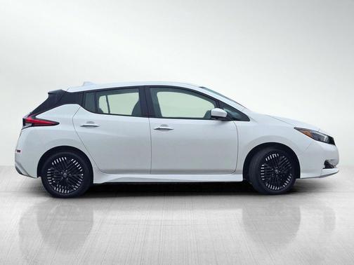 2025 Nissan Leaf SV PLUS