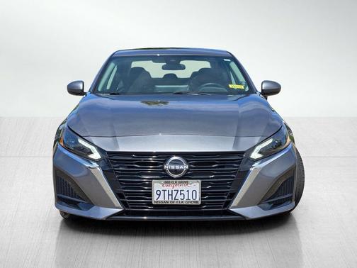 Gun Metallic 2025 Nissan Altima 2.5 SV