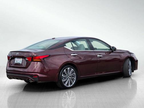 2024 Nissan Altima 2.5 SL