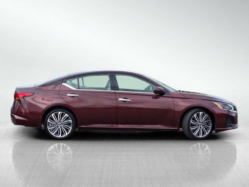 2024 Nissan Altima 2.5 SL
