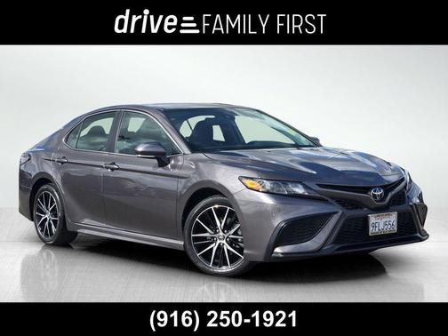 2023 Toyota Camry SE
