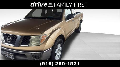 Desert Gold Metallic 2005 Nissan Frontier SE King Cab