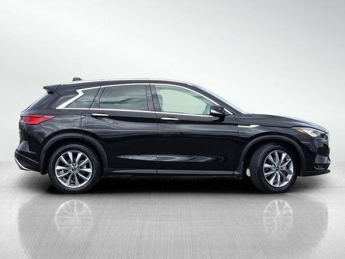 2022 INFINITI QX50 LUXE