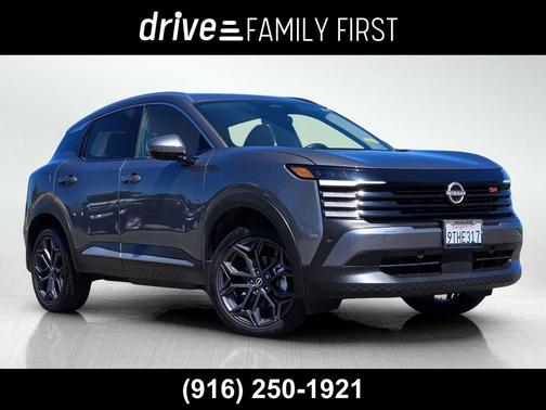 Gun Metallic 2025 Nissan Kicks SR