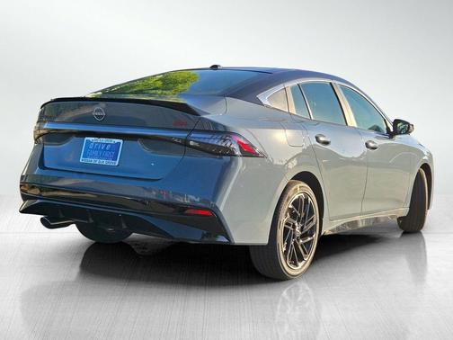 Atlantic Gray/Super Black 2026 Nissan Sentra SR