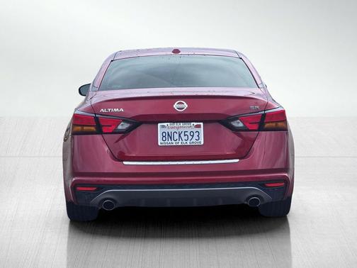 2020 Nissan Altima SR FWD