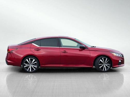 2020 Nissan Altima SR FWD
