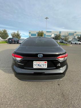 2025 Toyota Corolla Hybrid LE