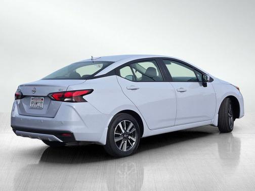 2024 Nissan Versa 1.6 SV