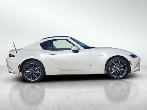 2022 Mazda MX-5 Miata RF Grand Touring