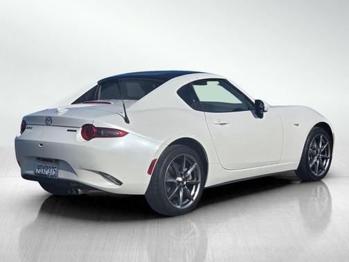 2022 Mazda MX-5 Miata RF Grand Touring
