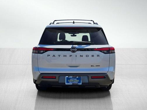 Everest White Pearl Tricoat 2026 Nissan Pathfinder SL