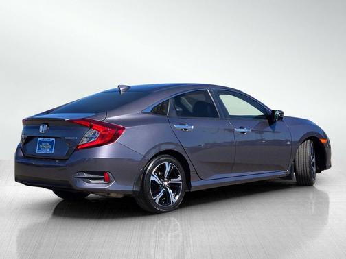 2017 Honda Civic Touring