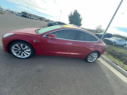2018 Tesla Model 3 Mid Range