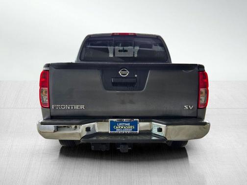 Gun Metallic 2017 Nissan Frontier SV