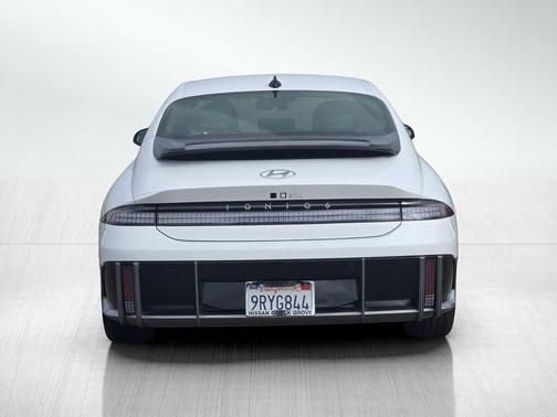 2025 Hyundai IONIQ 6 SE