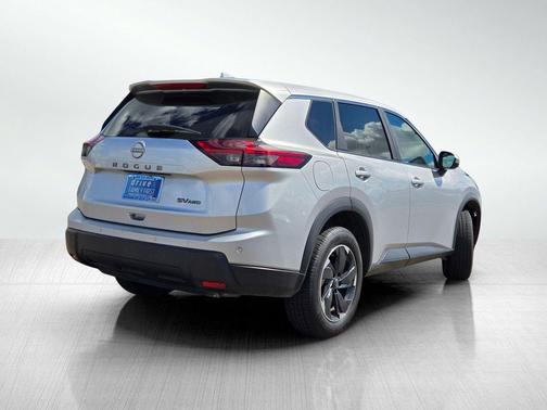 Brilliant Silver Metallic 2024 Nissan Rogue SV