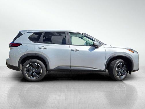 Brilliant Silver Metallic 2024 Nissan Rogue SV