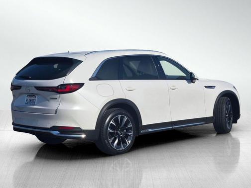 2024 Mazda CX-90 PHEV Premium