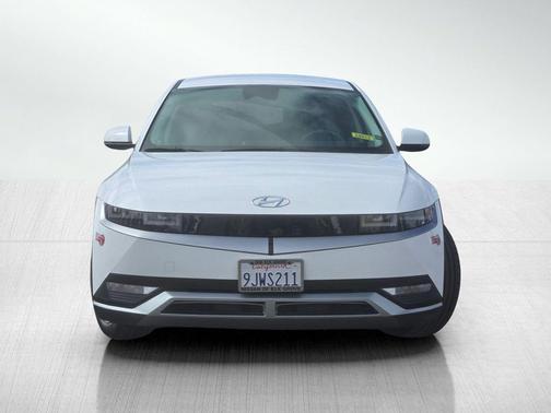 2024 Hyundai IONIQ 5 SE